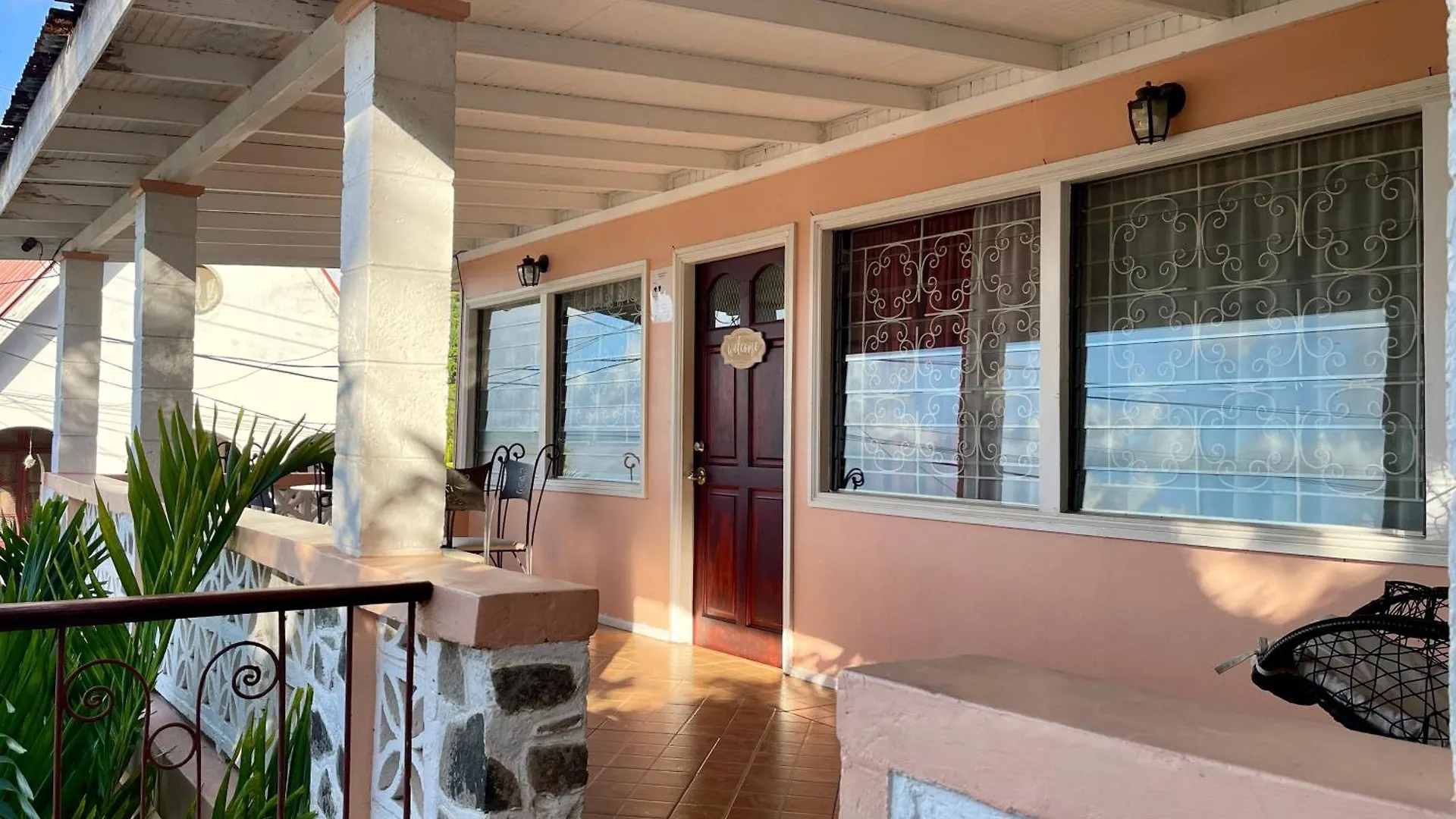 Upper Floor Retreat Apartment Castries